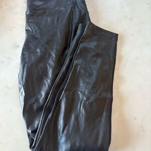 Athleta Delancey Shine Tight in Black